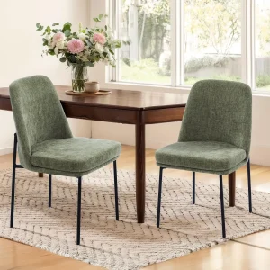 Modern dining chairs, featuring curved backrests and metal legs, are suitable for use in restaurants, kitchens or dining areas.